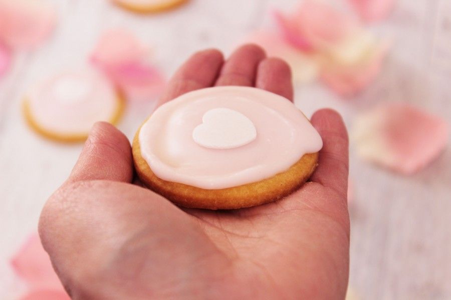 Biscotti alla rosa