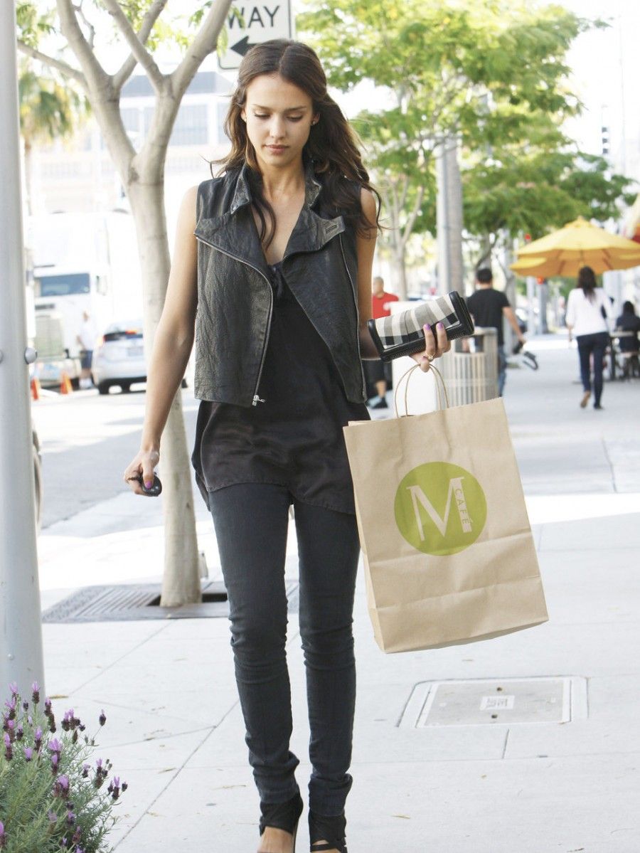 jessica_alba_leather_vest_tank