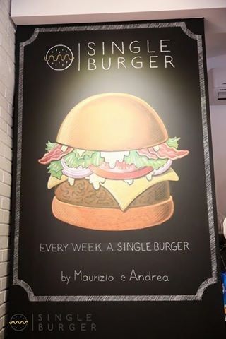 Single burger milano mcdonald