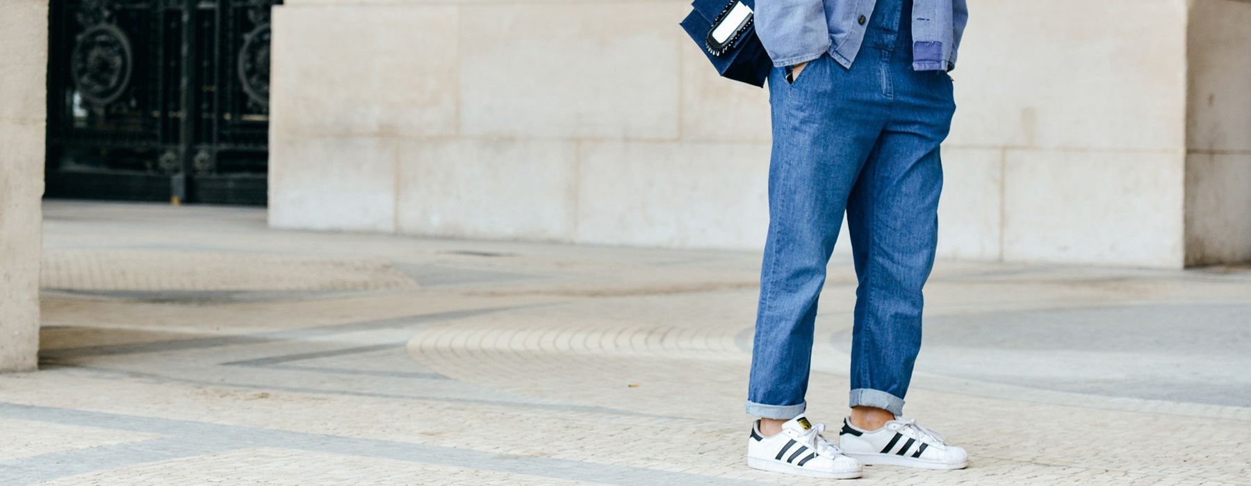 Come indossare i jeans da mattina a sera