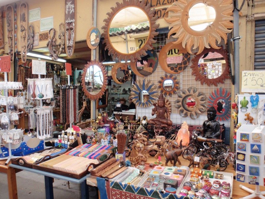 encants-vells-market-mirrors-stall