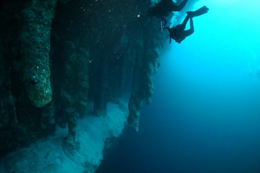 immersioni nel great blue hole 