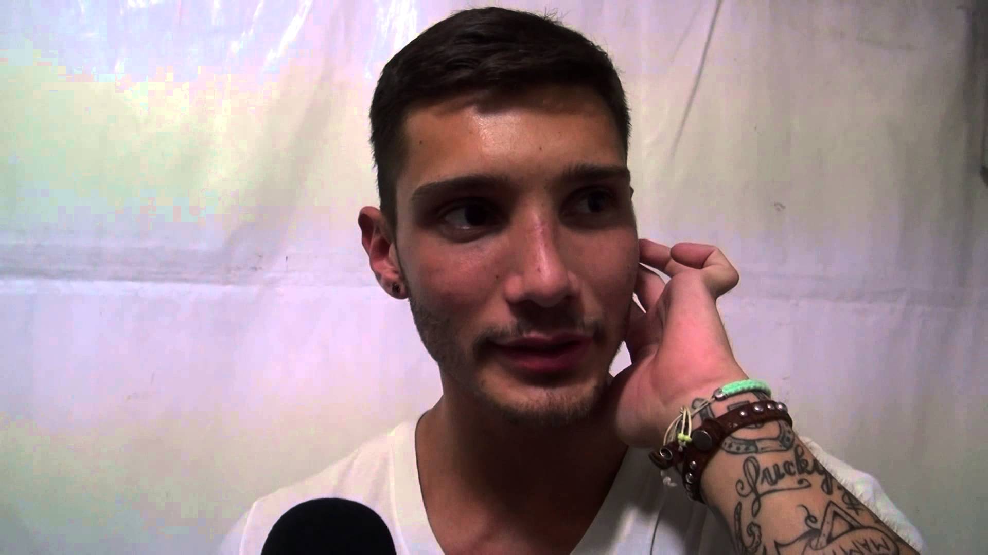 Perché Stefano De Martino non porta la fede al dito?