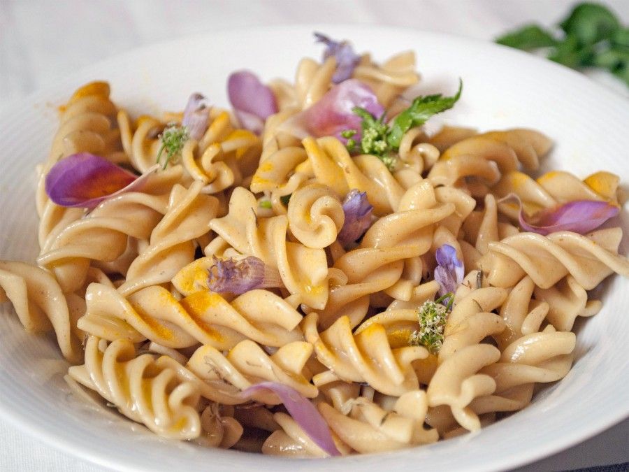 049_fusilli ai cereali con erbe e fiori dell'orto_03