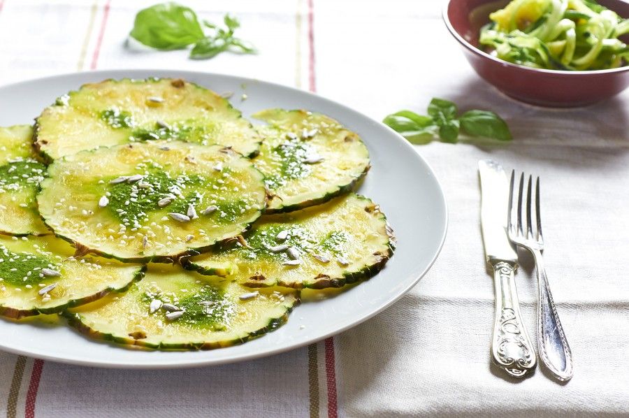 Carpaccio di ananas al pesto 1