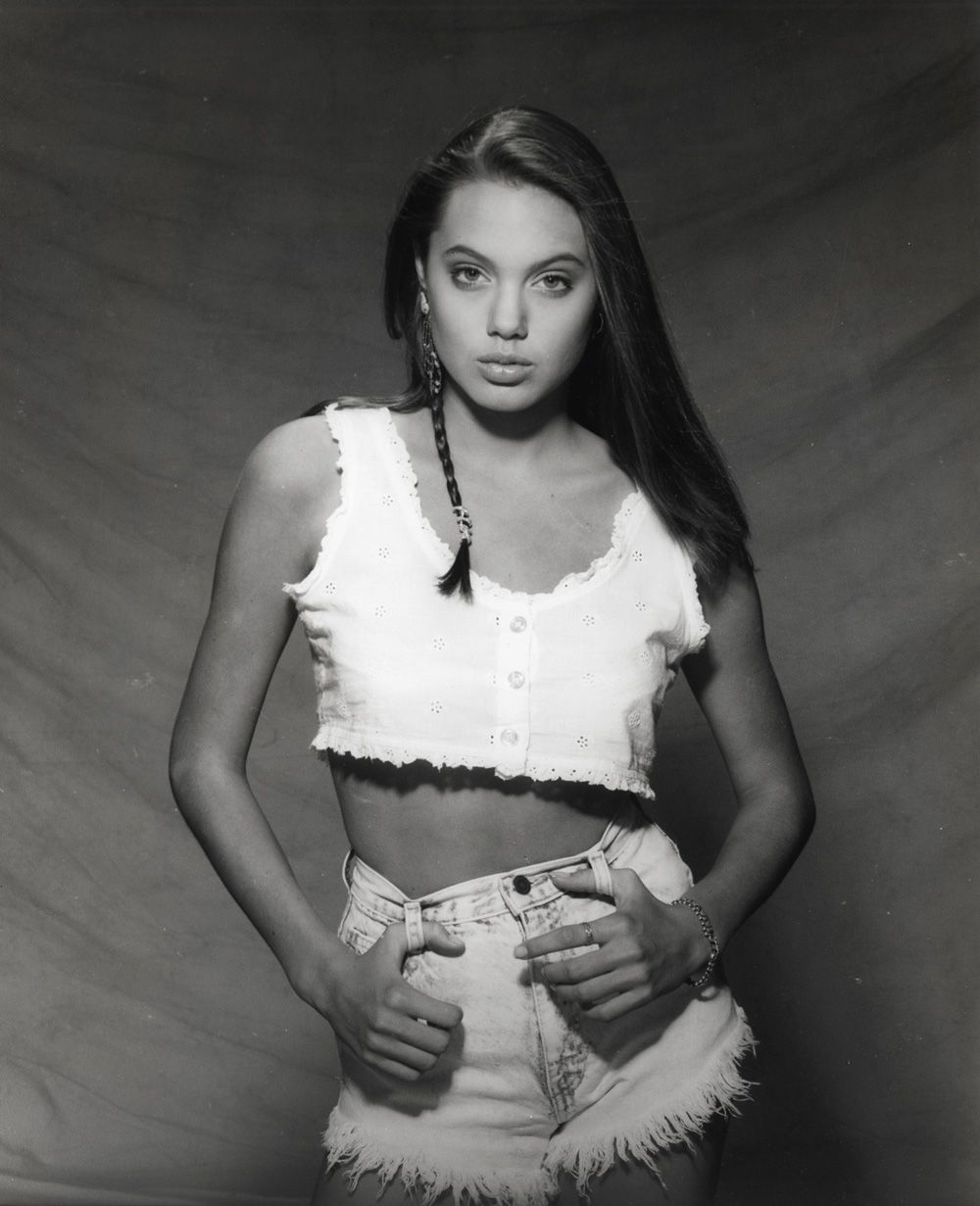 Angelina Jolie 40 anni di bellezza Bigodino