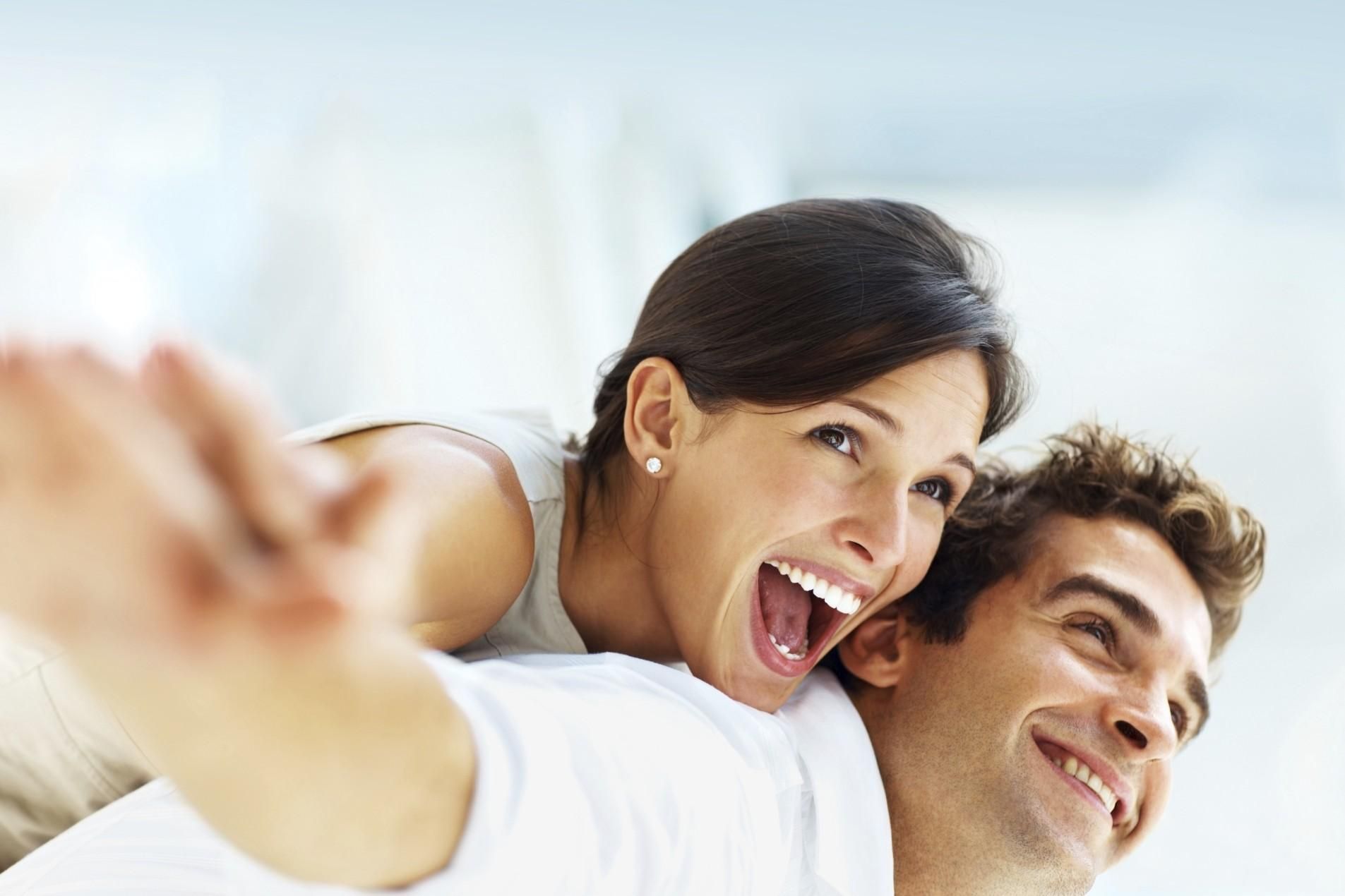 Ingrassi di più se sei felice con il tuo partner (e viceversa)