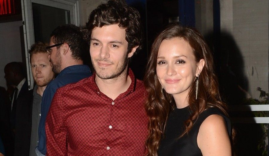 leighton-meester-adam-brody_980x571