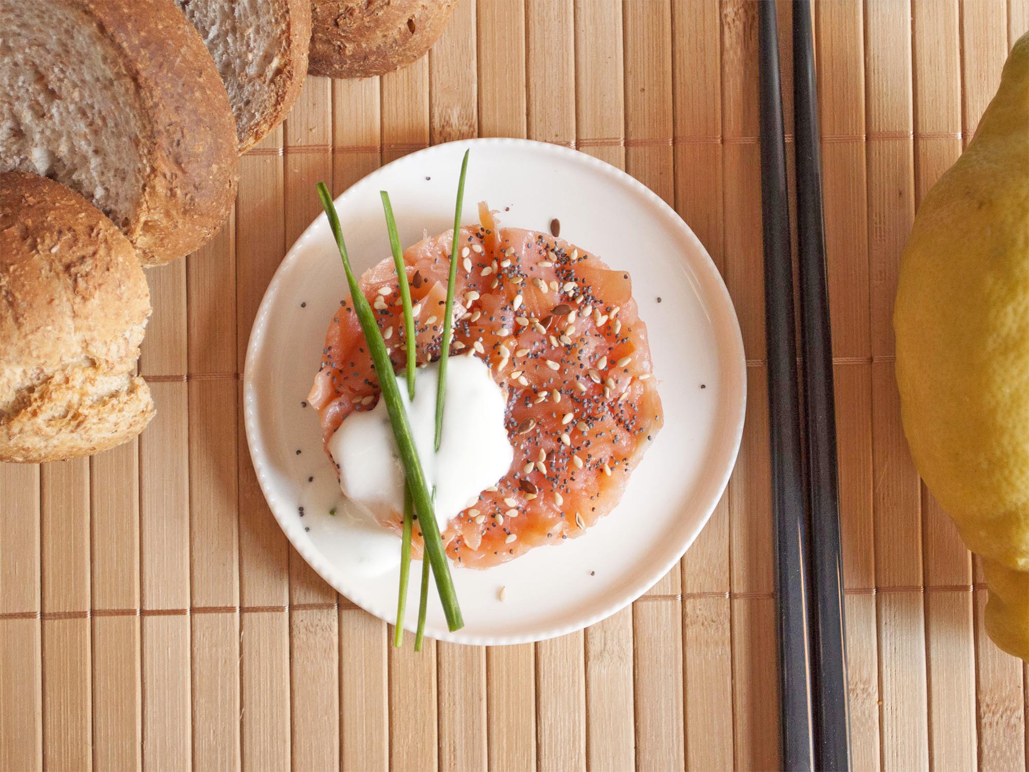 Tartare di salmone all’erba cipollina