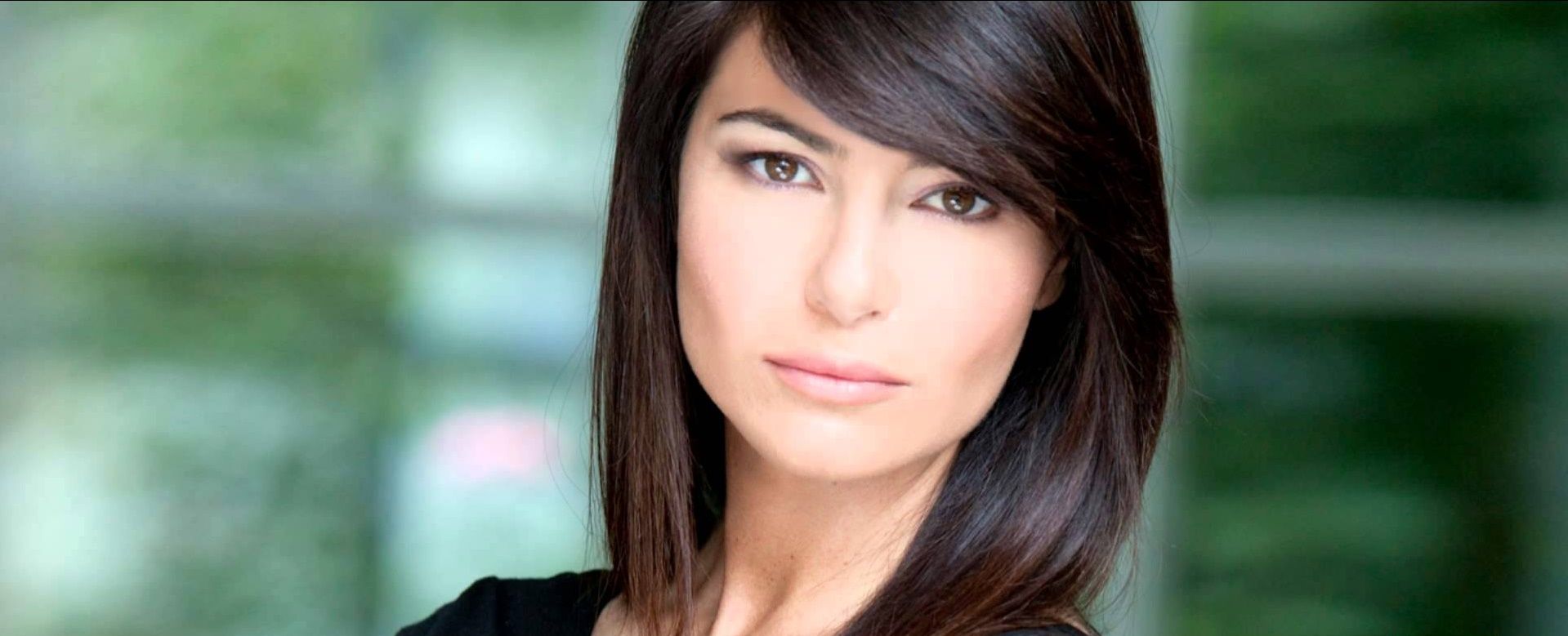 Ilaria D’Amico al mare con un pancino sospetto: è incinta?