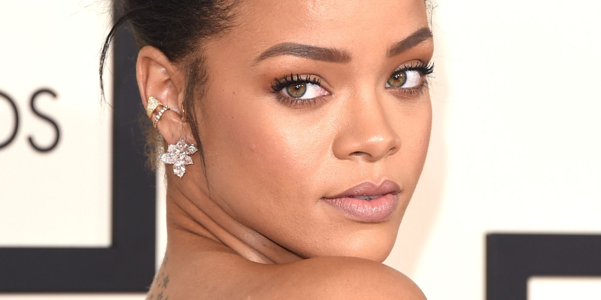 Dalla musica alla moda: Rihanna lancia il marchio $CHOOL KILLS