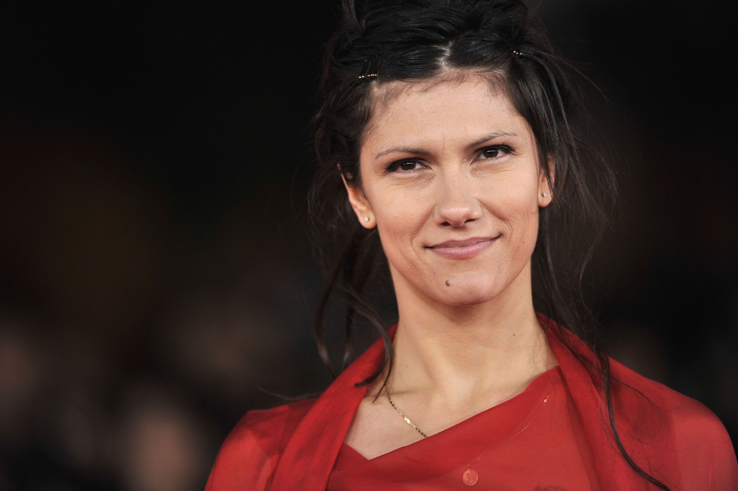 Elisa: addio al nubilato e matrimonio il 5 settembre