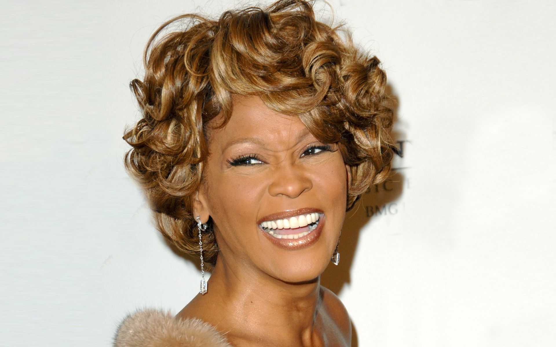 Whitney Houston di nuovo in tour… con un ologramma!