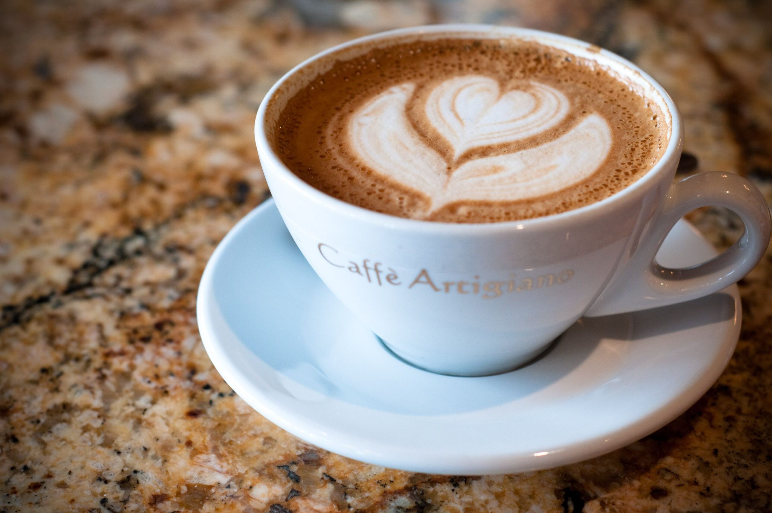 Lo strano trucco per rendere il caffè meno amaro