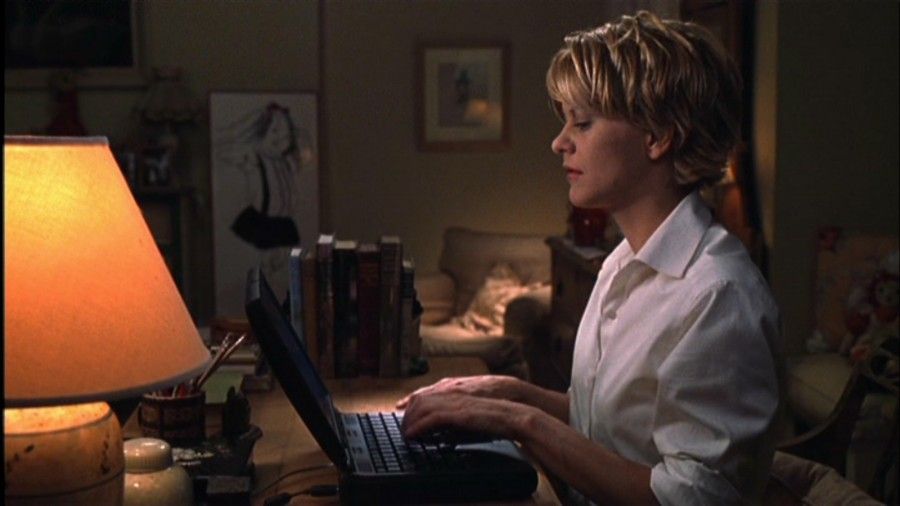 meg-ryan-typing