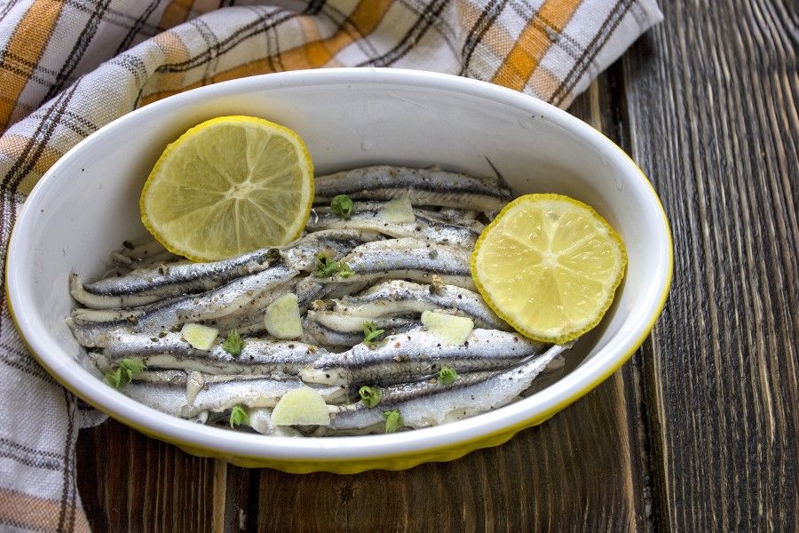 mille-sfoglie-di-pane-carasau-con-alici-marinate-contemporaneo-food