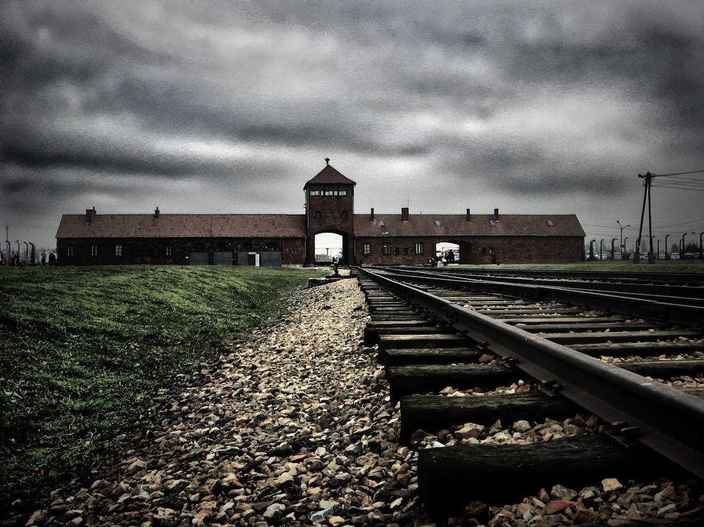 Auschwitz riapre le docce