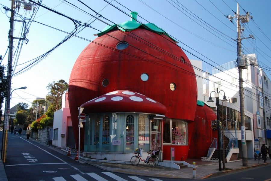 case-strane-Strawberry House