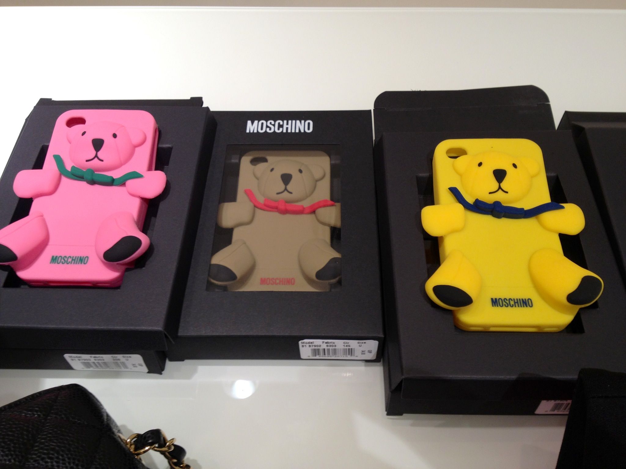 Moschino: le più belle cover per cellulare