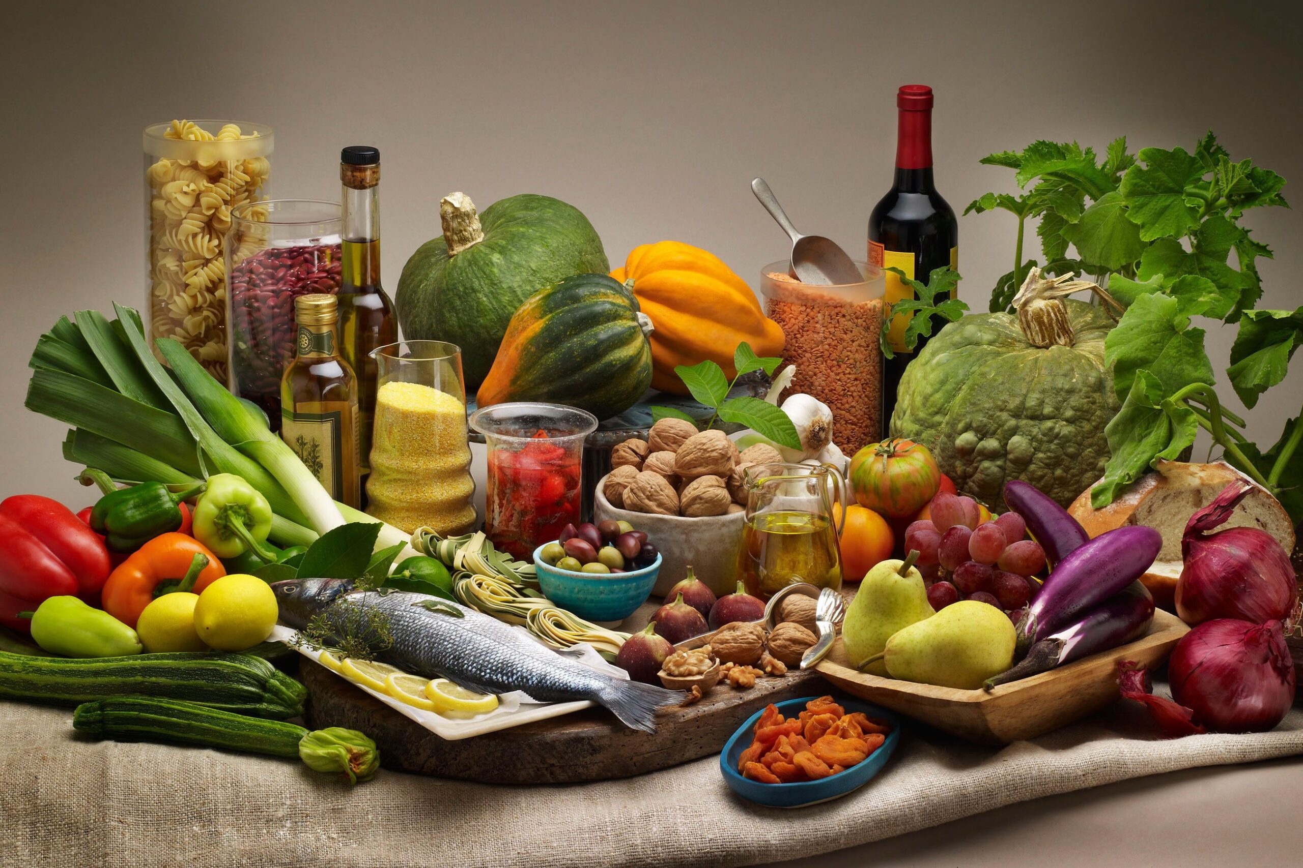 Dieta mediterranea e mangiare poco: il segreto per una vita lunga e in salute