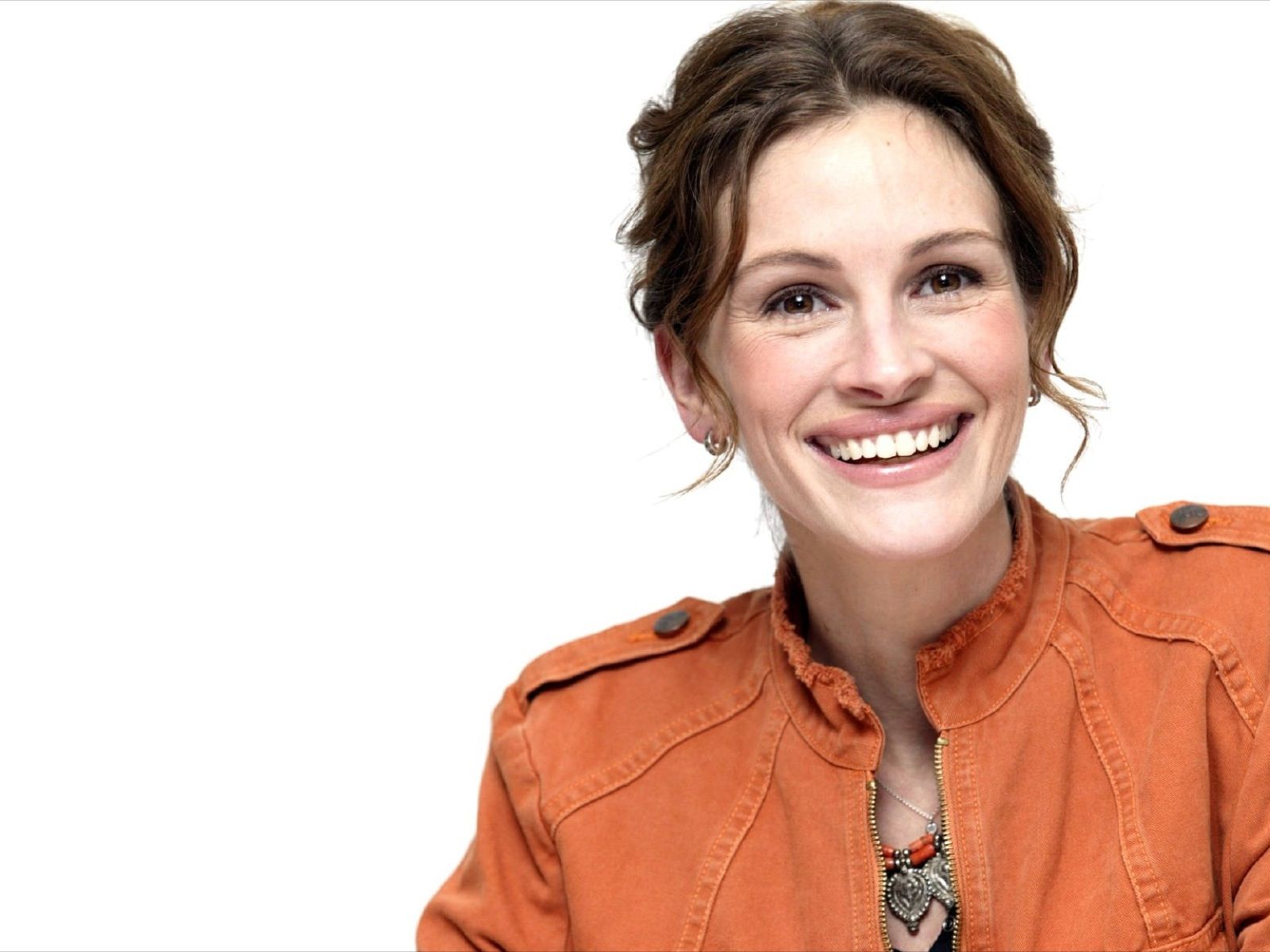 Julia Roberts senza trucco su Instagram: “La perfezione è il male di una nazione”