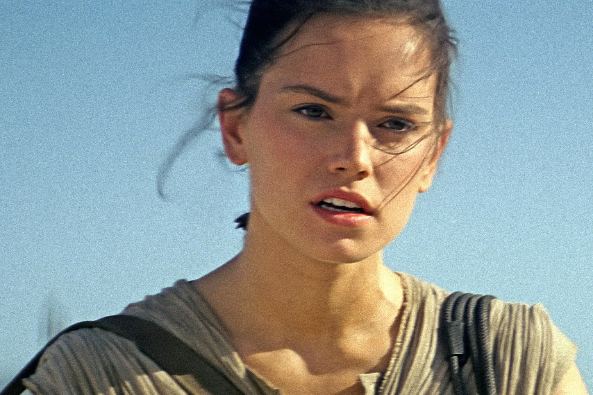 Il trailer di Star Wars – Il Risveglio della Forza commuove Daisy Ridley