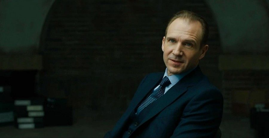 Ralph Fiennes M