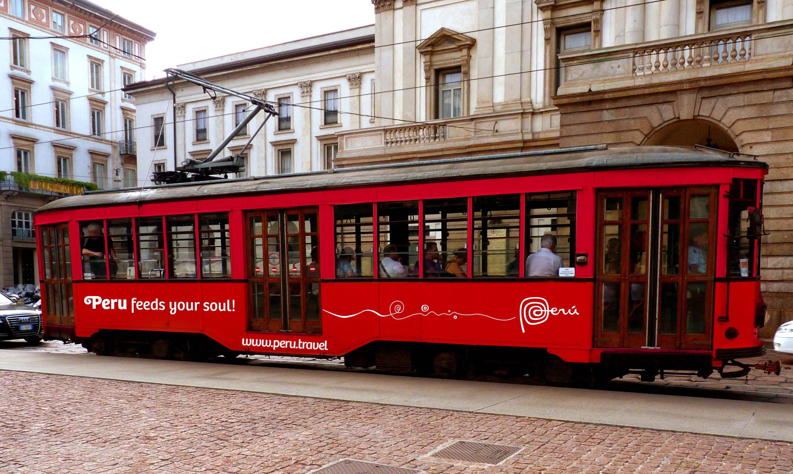 Sui tram di Milano mangi gratis