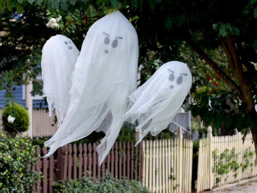 decorazioni-halloween-giardino-fantasmi