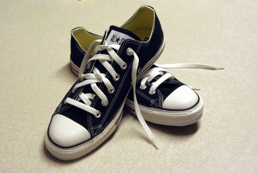 Black_Converse_sneakers