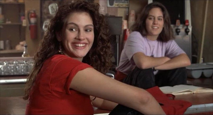 Julia Roberts in Mystic Pizza