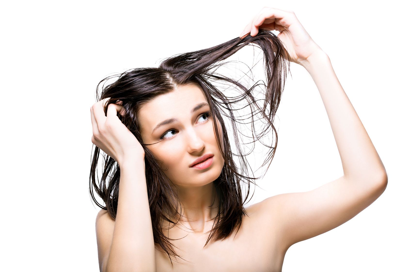 Cure e rimedi naturali per i capelli grassi