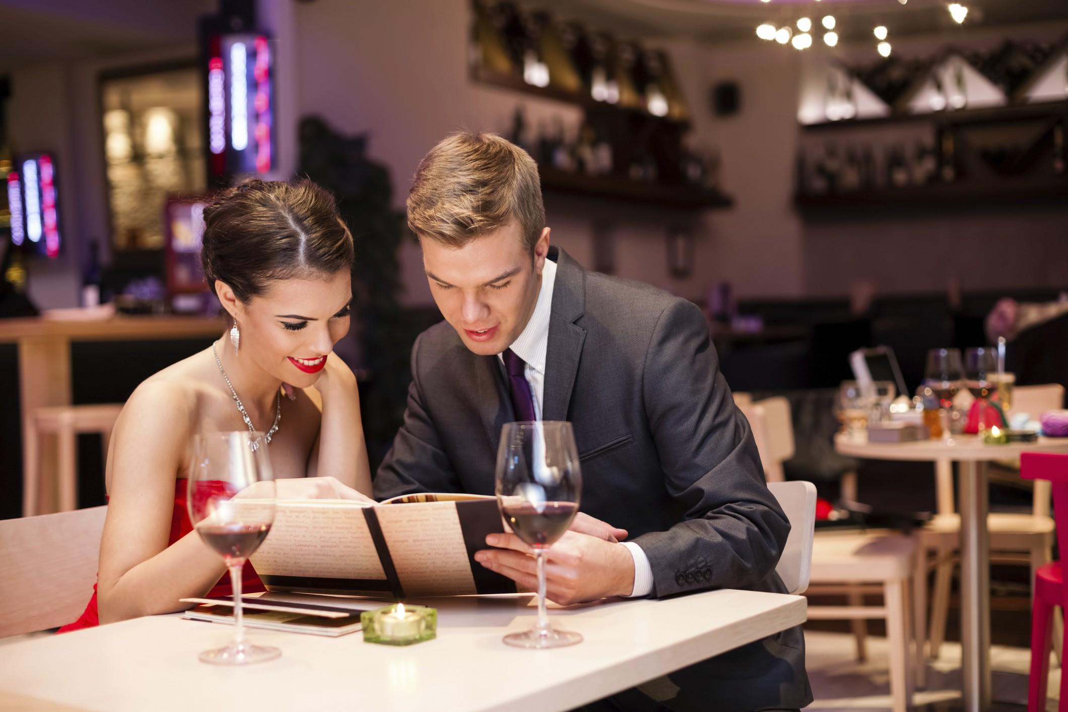 Perché gli italiani amano mangiare al ristorante?