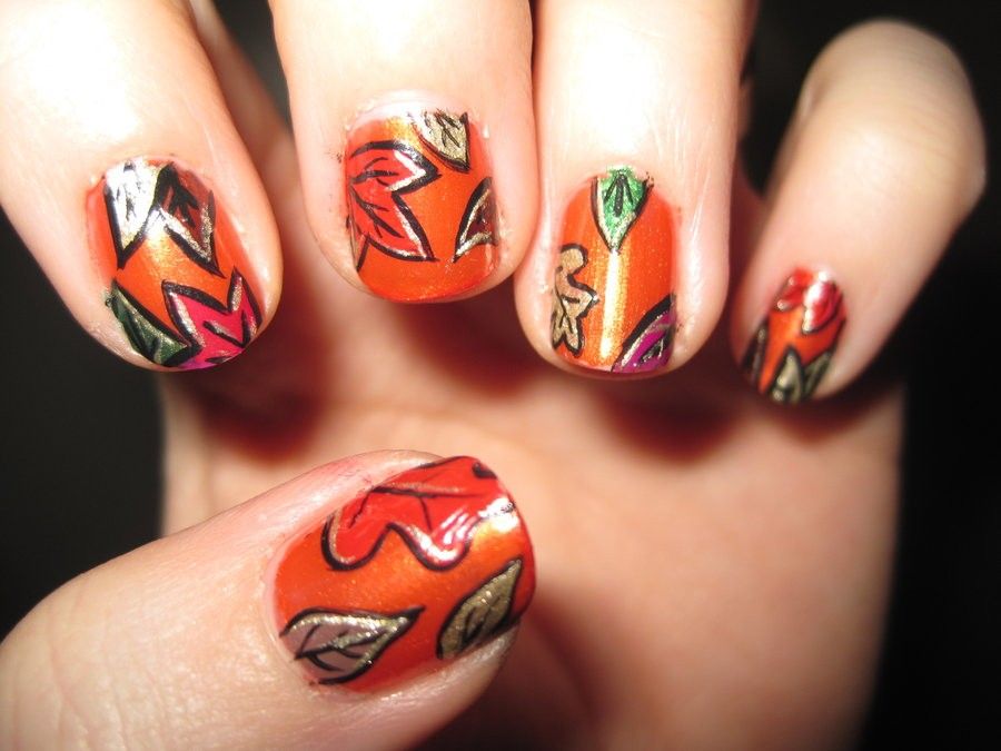 nail-art-autunno-foglie