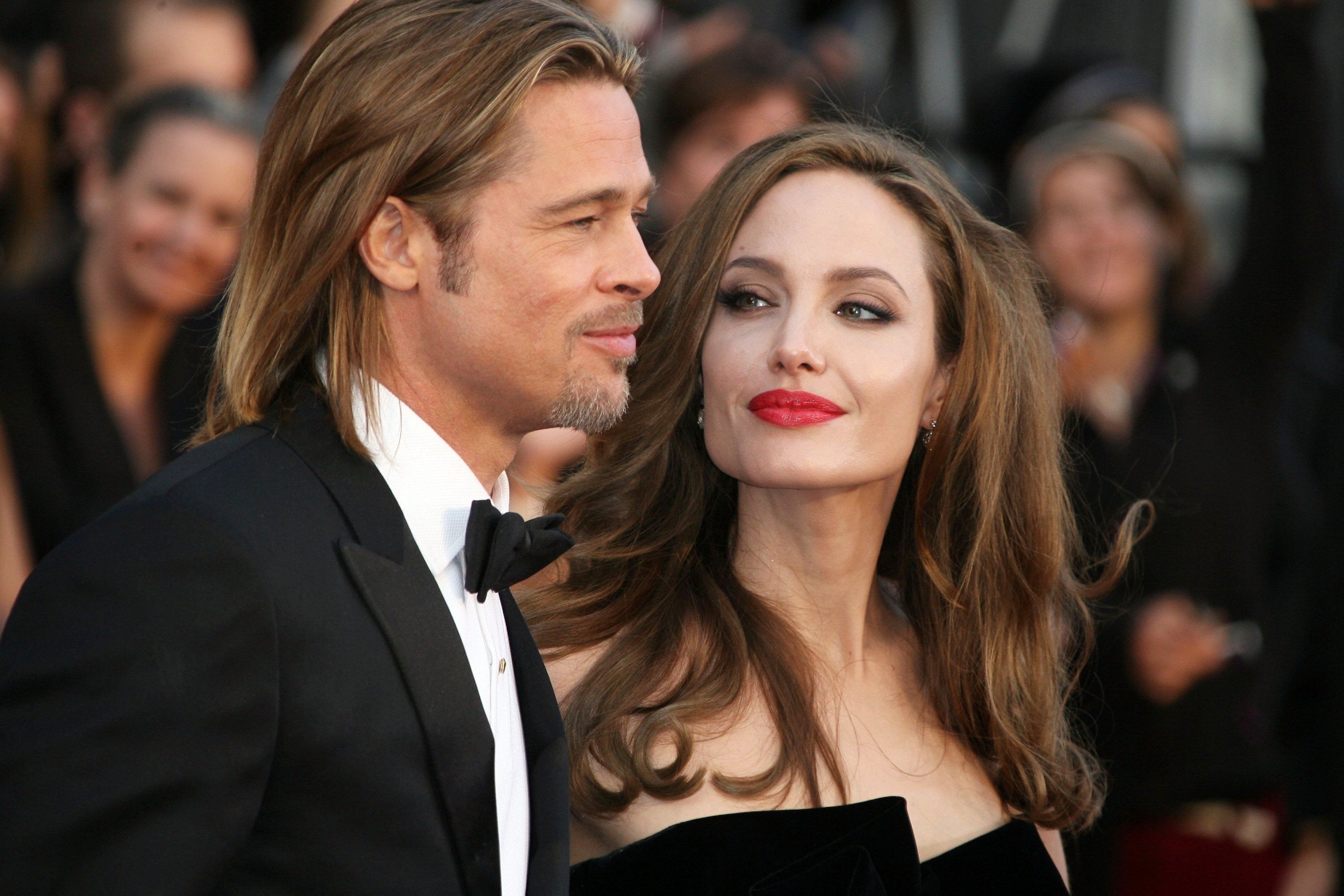 Brad-Pitt-Angelina-Jolie-7