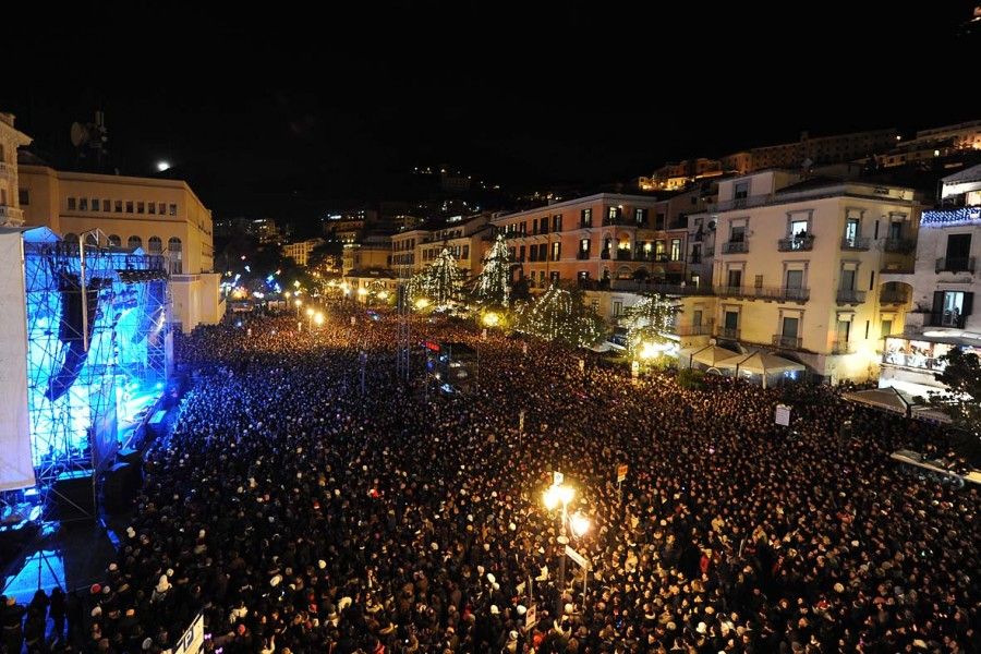 Capodanno-a-Salerno-Concerto-in-piazza-01