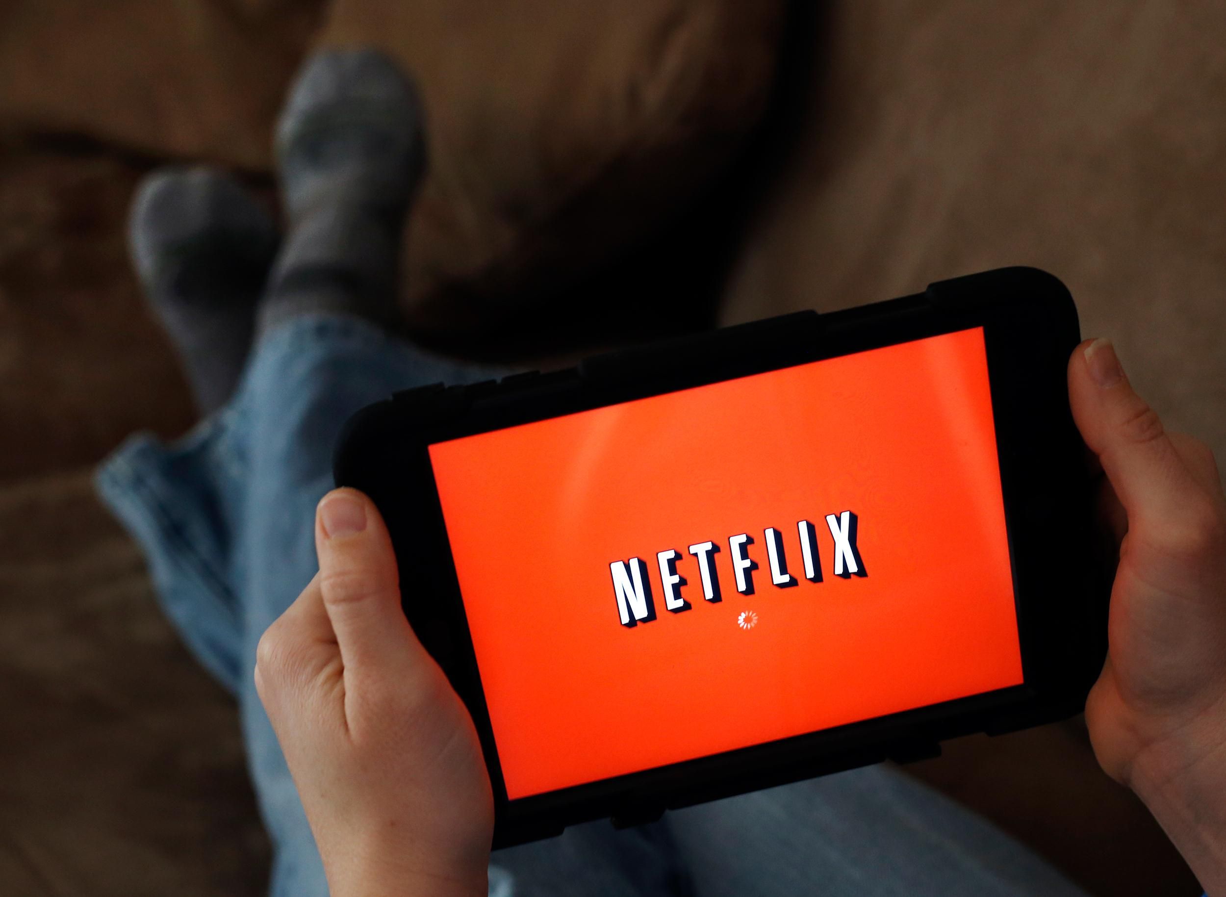 Su Netflix si potranno anche scaricare film e serie tv