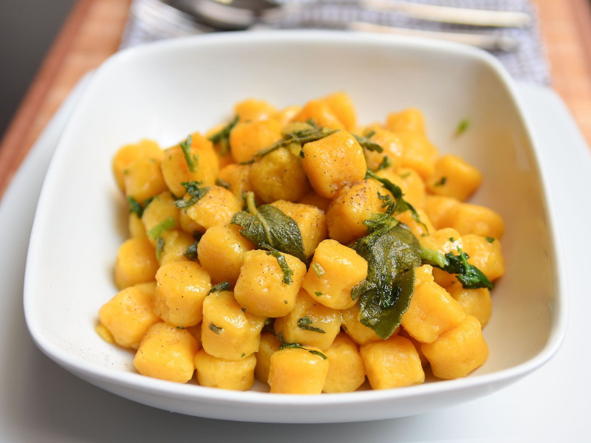 Gnocchi fatti in casa alla ricotta e curcuma_01