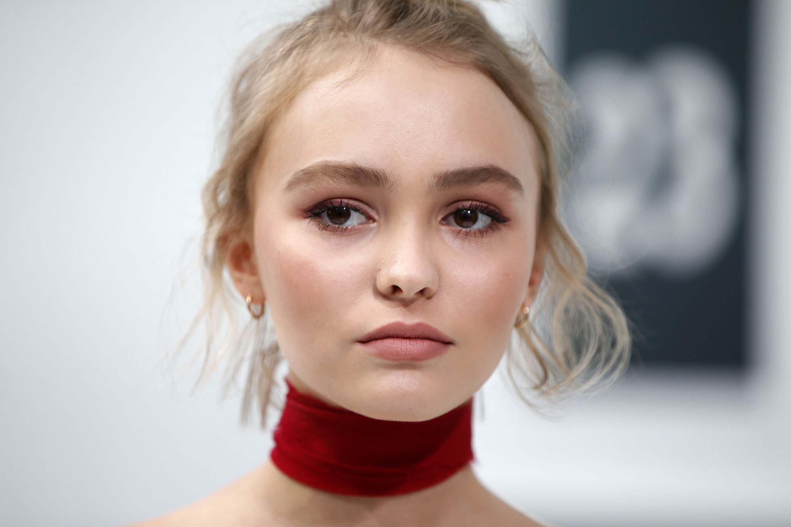 Copia i look di Lily Rose Depp