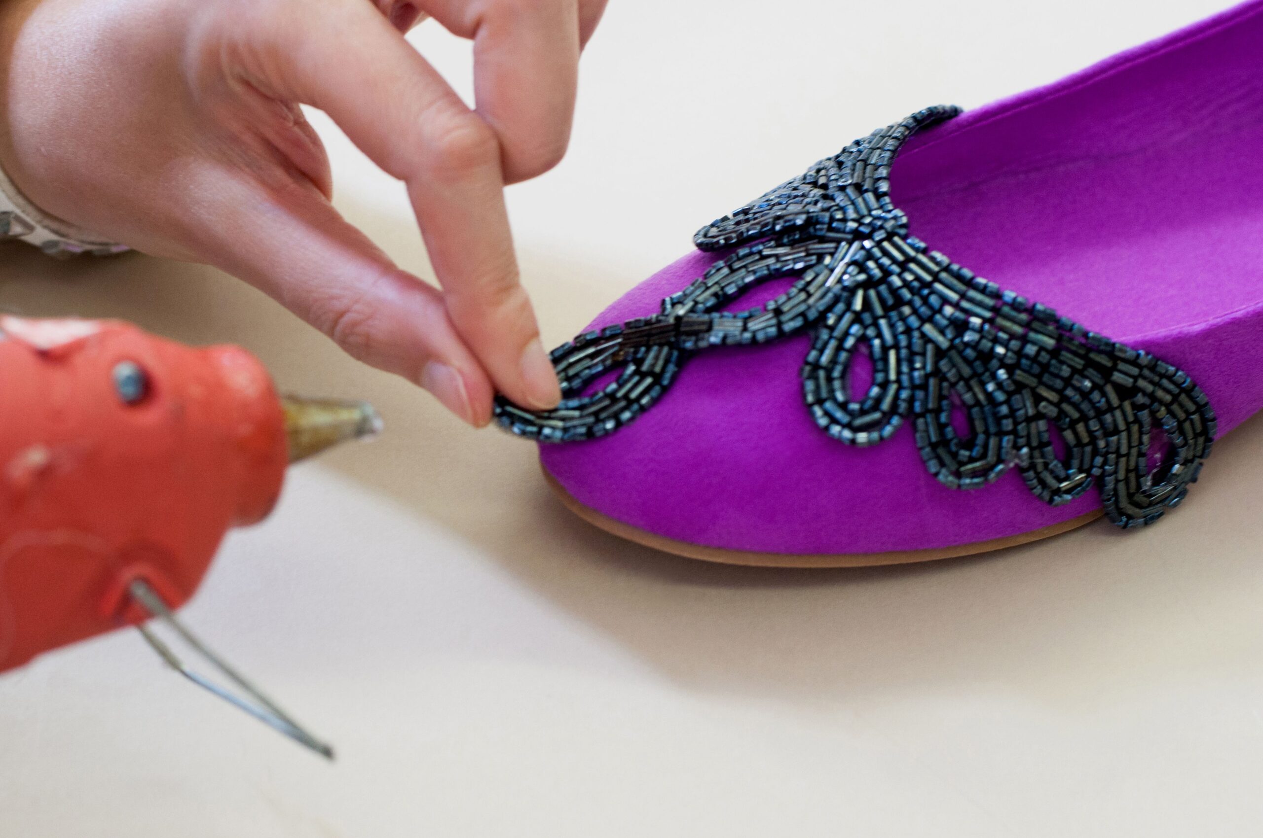 Come abbellire e decorare delle vecchie scarpe