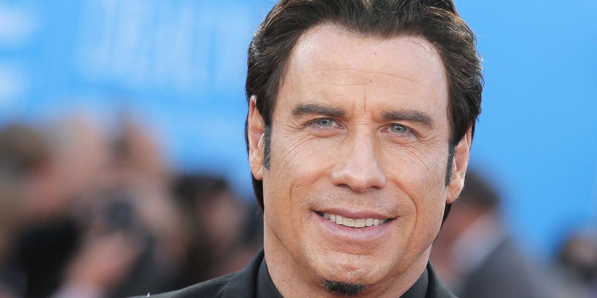 Come è nato il meme di John Travolta spaesato?