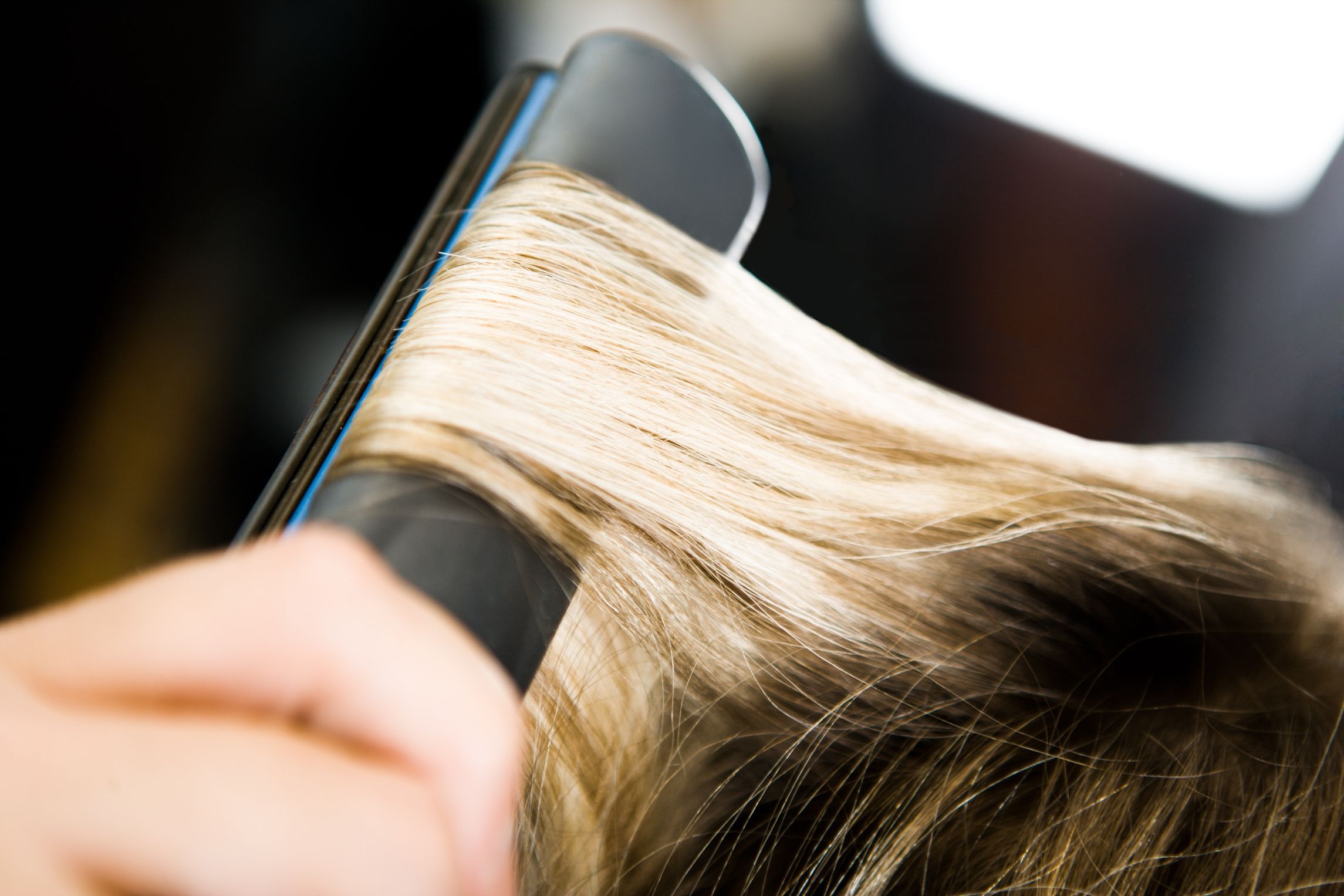 Come usare correttamente la piastra per capelli