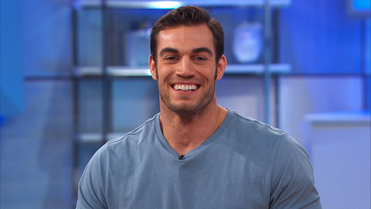 Evan Antin: il veterinario più bello di Facebook