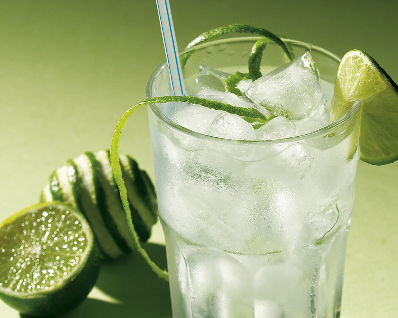 Il gin tonic fa bene alla salute, ecco perché