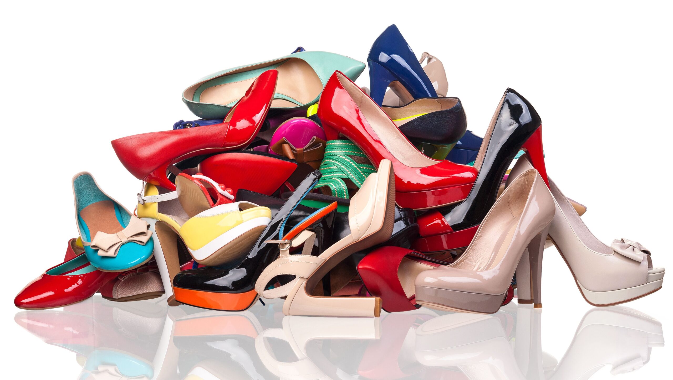 10 paia di scarpe che (forse) non indosseresti mai il video Bigodino