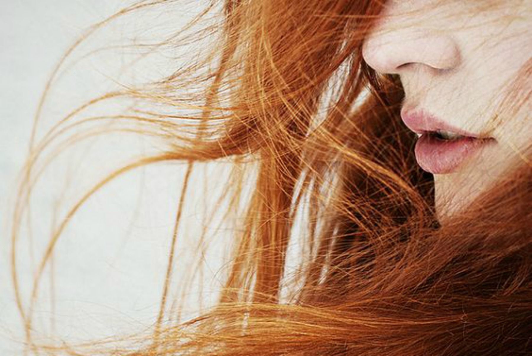 Tinture vegetali, tutti i benefici per la salute dei capelli (e non solo)