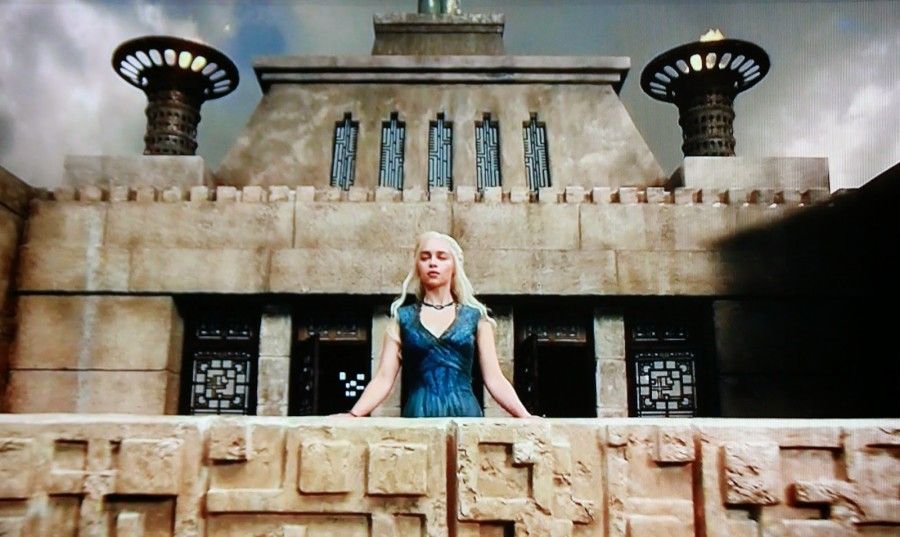 Games of thrones in Ennis house