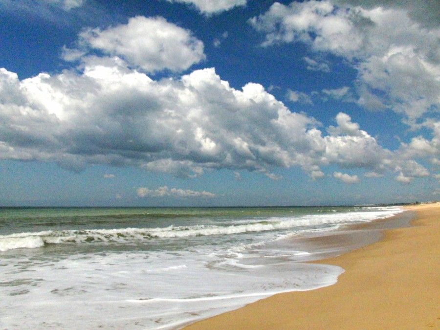 Ilha de Faro Strand mit Brandung