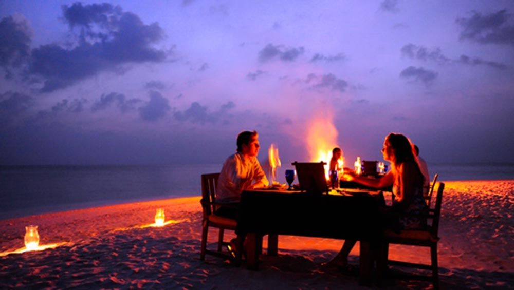 Una bella cenetta romantica in riva al mare!