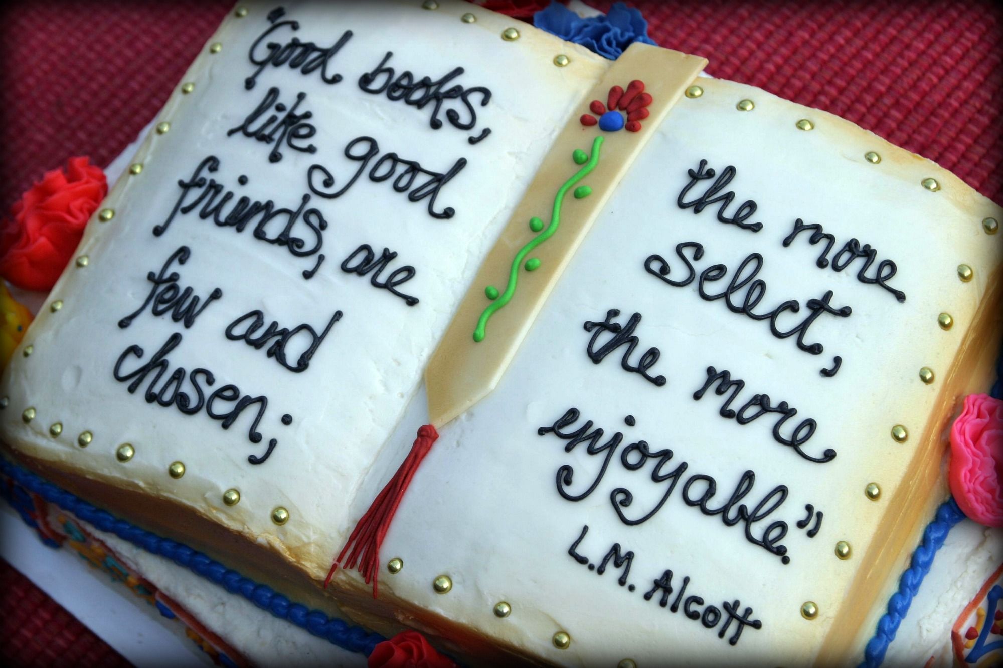 8 torte spettacolari per amanti dei libri
